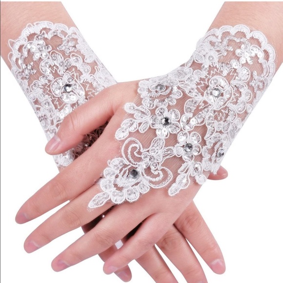 White Lace Gloves, Beaded Crochet Wedding Accessories , Bride Fingerless Gloves - Picture 8 of 11